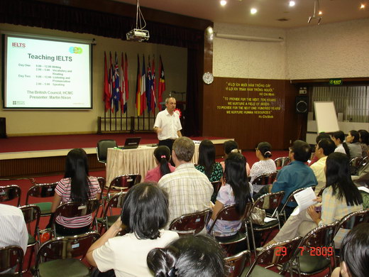 Lễ bế giảng chương trình đào tạo tiếng Anh tiền du học cho chương trình du học bằng ngân sách nhà nước (Đề án 322)