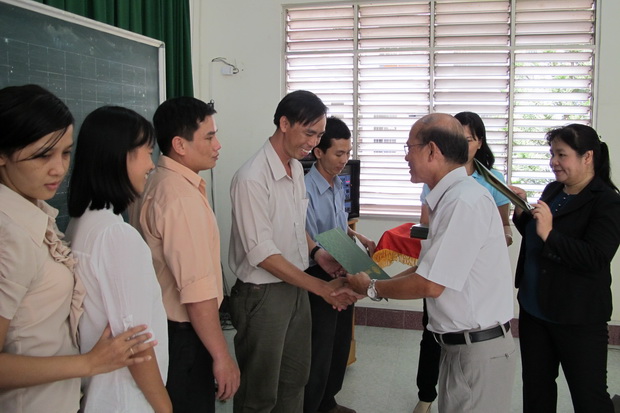 Lễ bế giảng khóa bồi dưỡng tiếng Anh cho giáo viên THCS và THPT ở tỉnh An Giang
