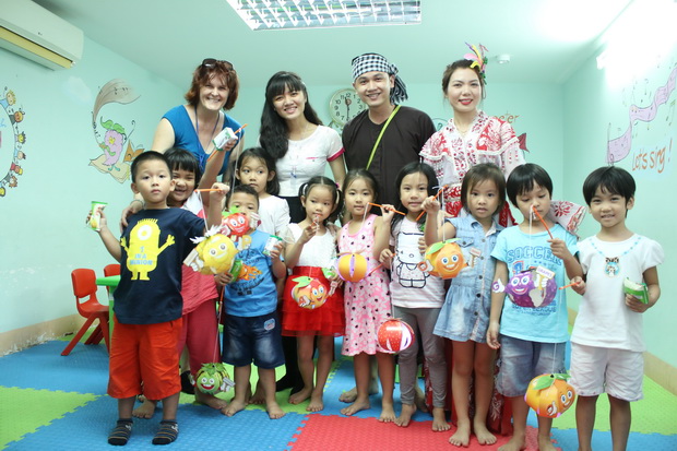 Mid-Autumn Festival for students at Kiddy Programs